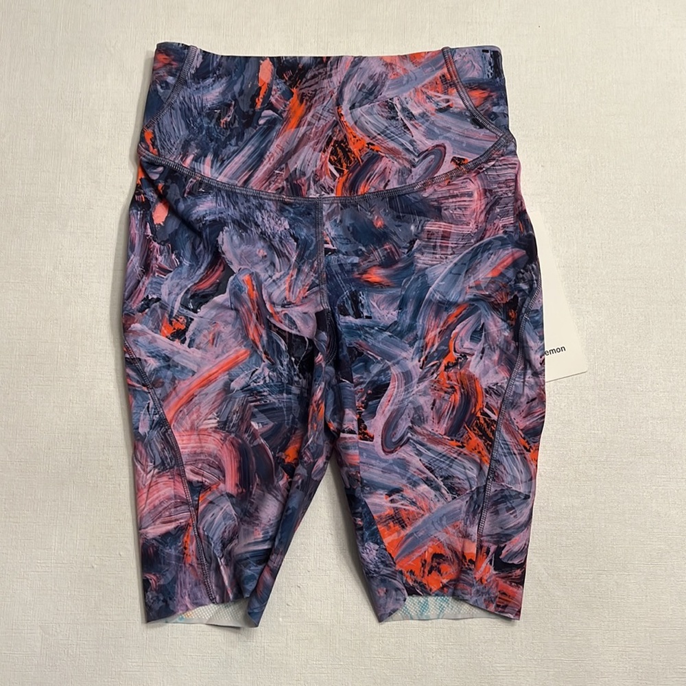 31. Size 2 lululemon Multicolor Athletic Shorts base pace HR 8” purple
